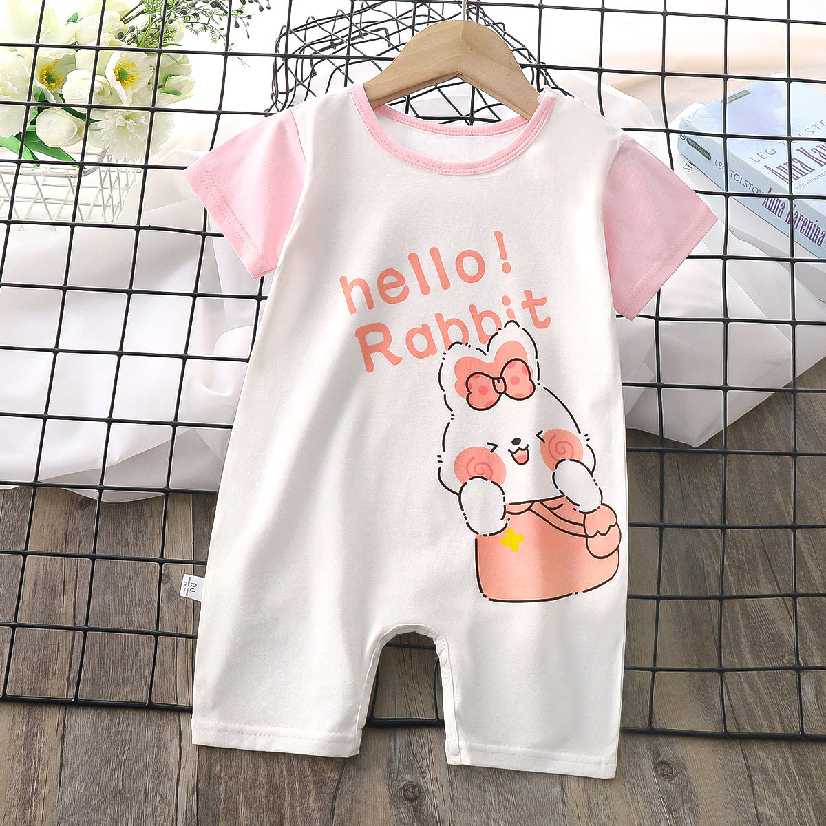 Adorable Short-Sleeved Baby Romper for Boys and Girls