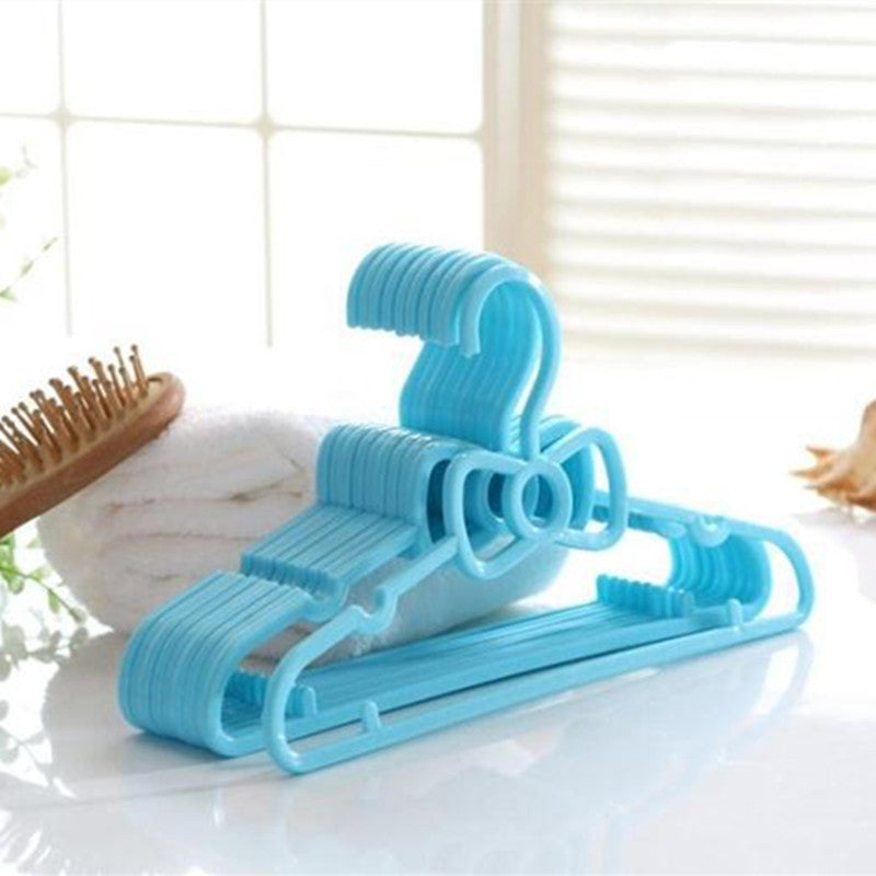 Bow-Knot Plastic Hanger for Babies and Kids Clothes (0-4 years, 10 pieces per pack)