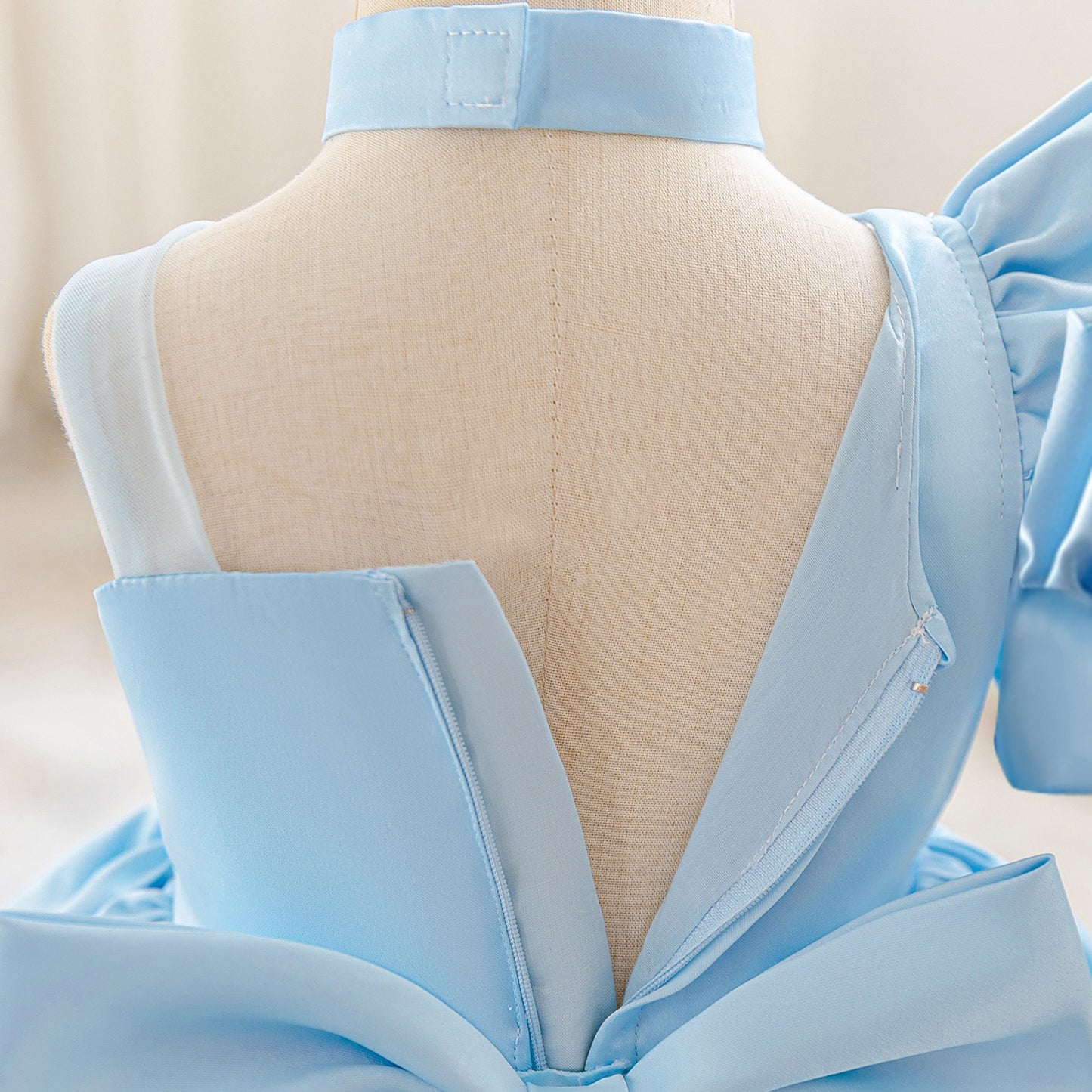 Elegant One-Shoulder Baby Dress with Puffed Off-Shoulder Sleeve and Choker Collar (6-12 months) | Royal Blue Princess Ball Gown