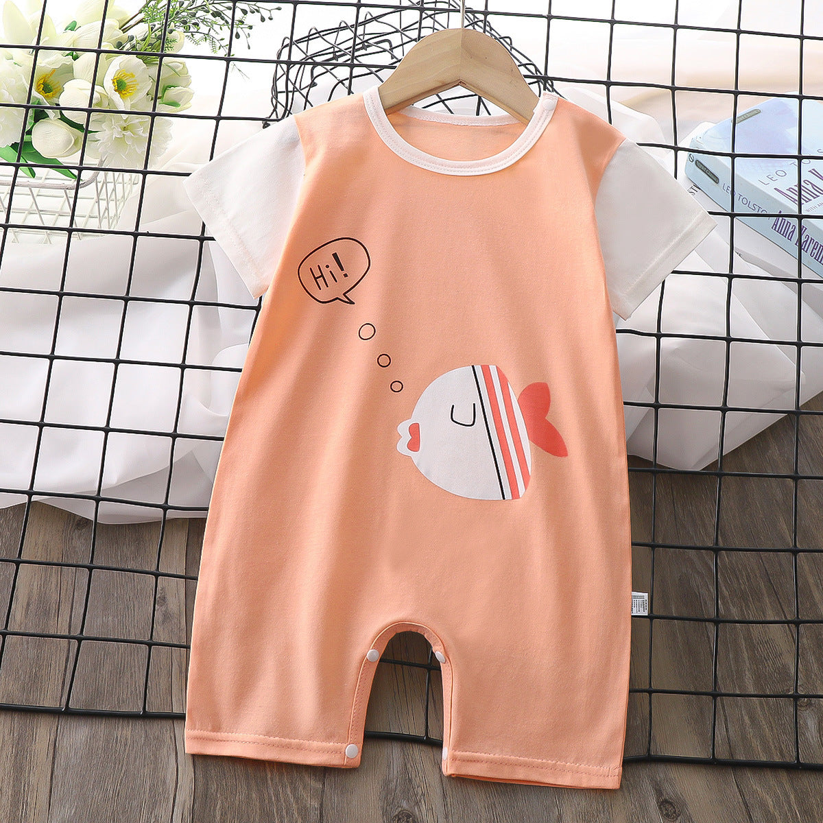Adorable Short-Sleeved Baby Romper for Boys and Girls