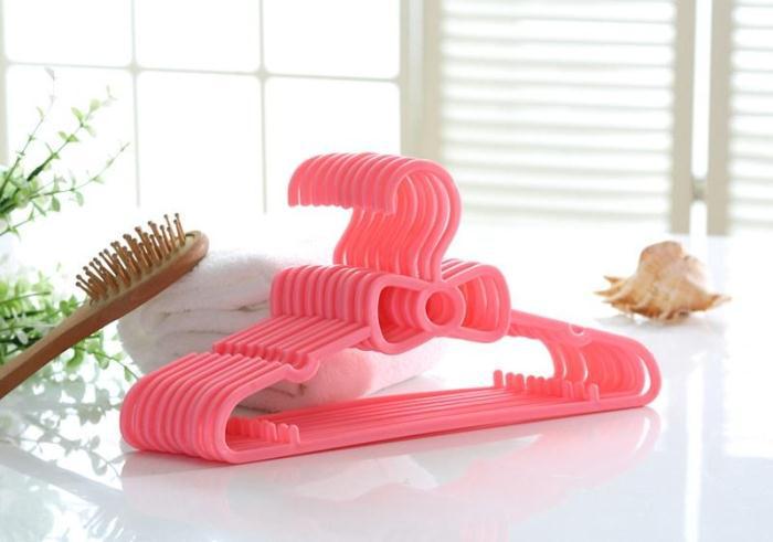 Bow-Knot Plastic Hanger for Babies and Kids Clothes (0-4 years, 10 pieces per pack)