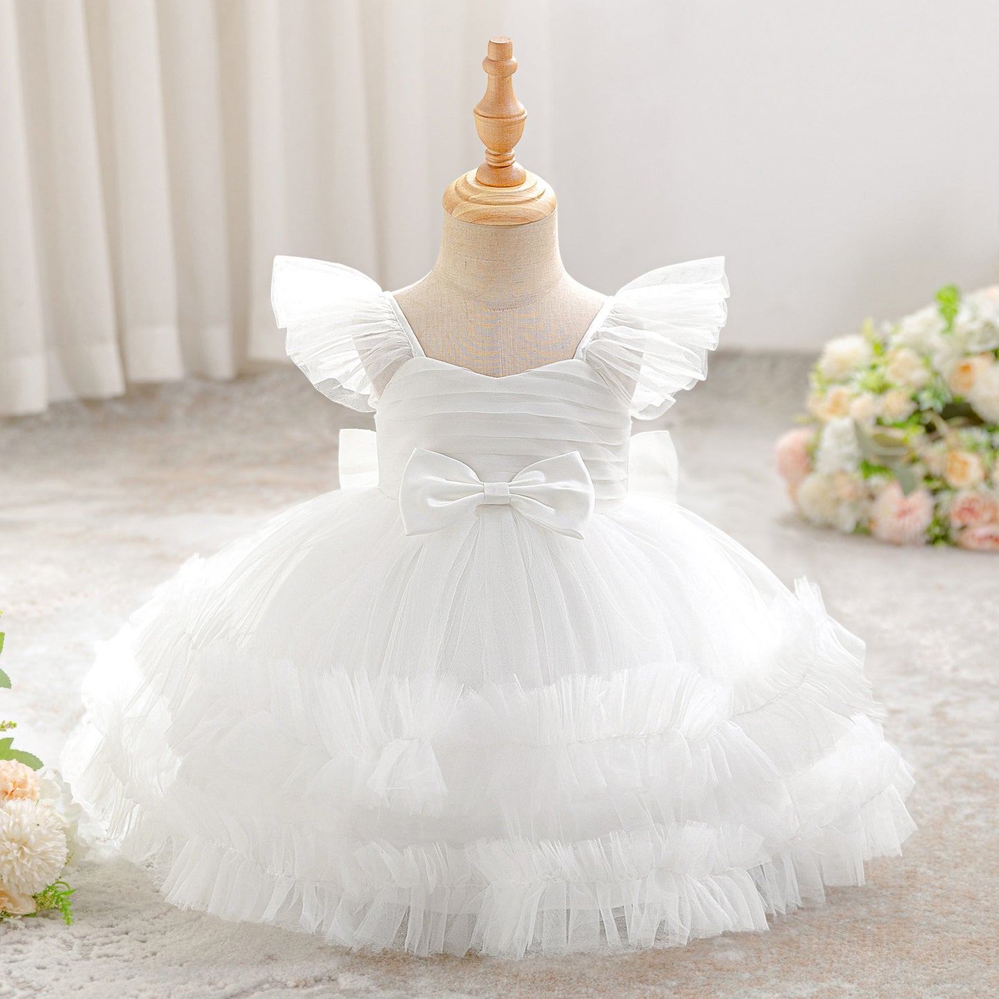 Elegant Tulle Baby Girl Dress with Puffed Ruffle Sleeves and Multi-Layered Fluffy Skirt (6-12 months)